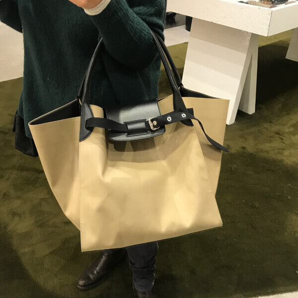 セリーヌスーパーコピーゴム引きBIG BAGトート 最新作でお作り少数!