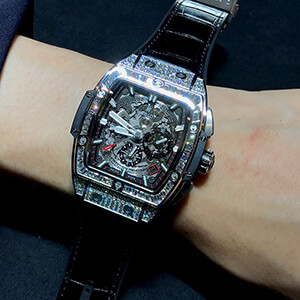ウブロ(HUBLOT)641.NX.0173.LR.0904 スピリット オブ ビッグバン チタニウム ジュエリー 42mm