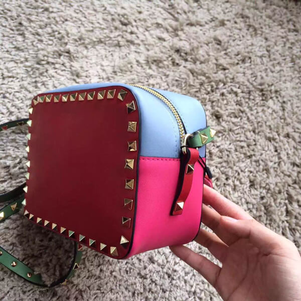 18SS ヴァレンティノ ヴァレンティノスーパーコピー ロックスタッズ ショルダーバッグ