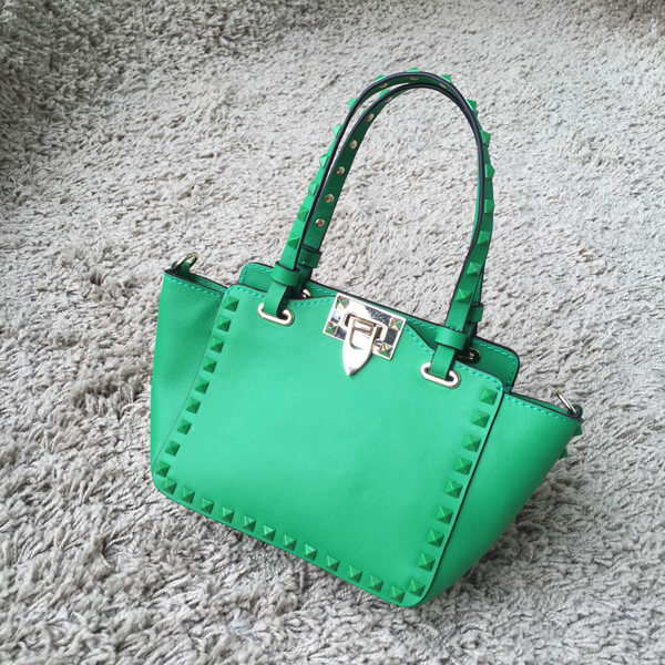 18SS V034 ヴァレンティノ ヴァレンティノスーパーコピー "Rockstud" medium trapaze tote