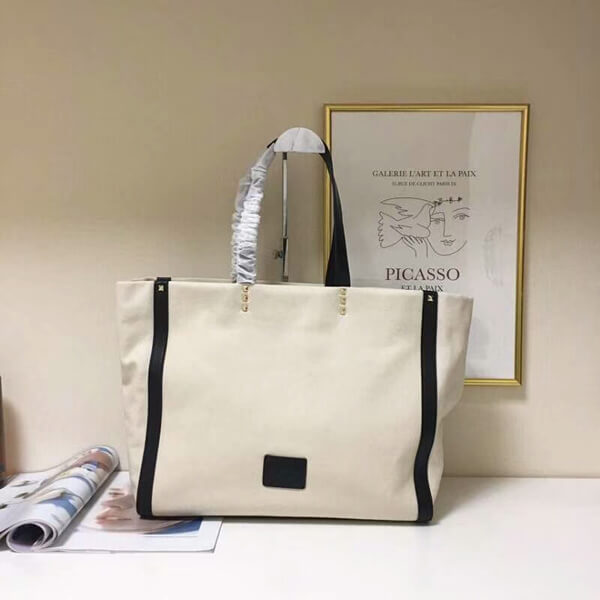 19AW新作!!大人気!ヴァレンティノスーパーコピー★ヴァレンティノ★Vltnトートバッグ