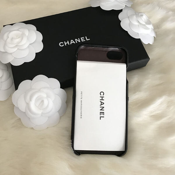 シャネル 全機種対応 スマホケース スーパーコピー ラムスキンxG金具・即発
