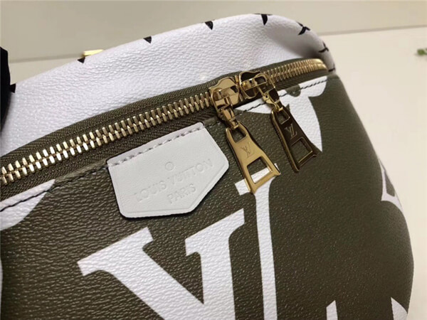 入手困難品!ルイヴィトン バムバッグ ボディバッグ 偽物 M44611 カーキ