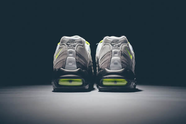 エアマックス95 イエローグラデ 偽物 2023 ナイキ Air Max 95 OG スーパーコピー★最高の履き心地 CD7495-101 入手困難
