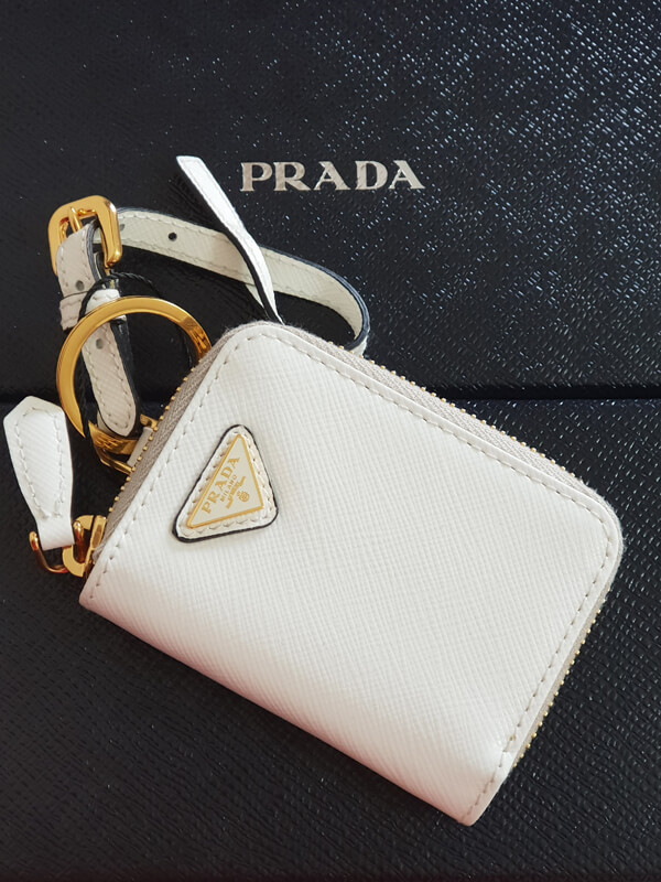 PRADAプラダ レザーコインケース♪キーホルダー・チャーム♪ホワイト 1TL085