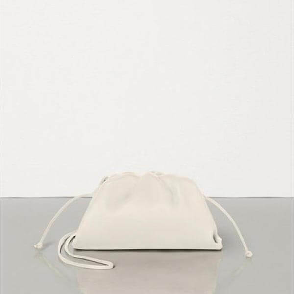 【ボッテガヴェネタスーパーコピー】air bag 偽物 バターカーフ ザ ポーチ 20* 2WAY 多色