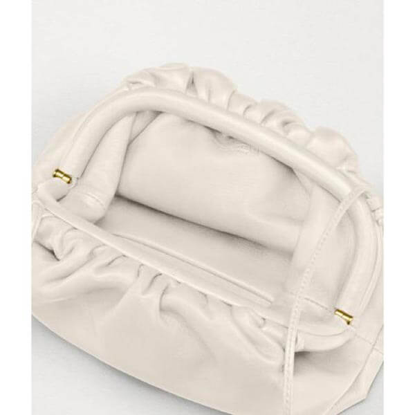 【ボッテガヴェネタスーパーコピー】air bag 偽物 バターカーフ ザ ポーチ 20* 2WAY 多色