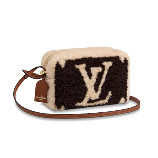 【追跡付】20秋冬 新作【入手困難】ルイヴィトンスーパーコピー◆TEDDY BEACH POUCH◆モコモコ M68599