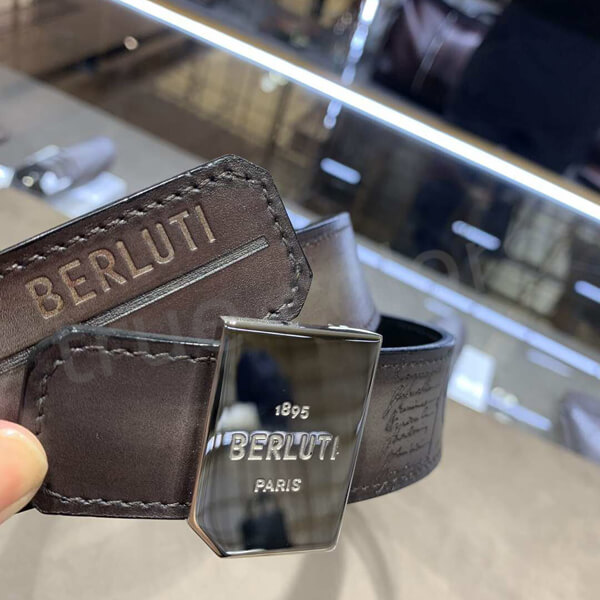 ベルルッティ 偽物 カリグラフィ バックル留め カーフレザーベルト berluti152