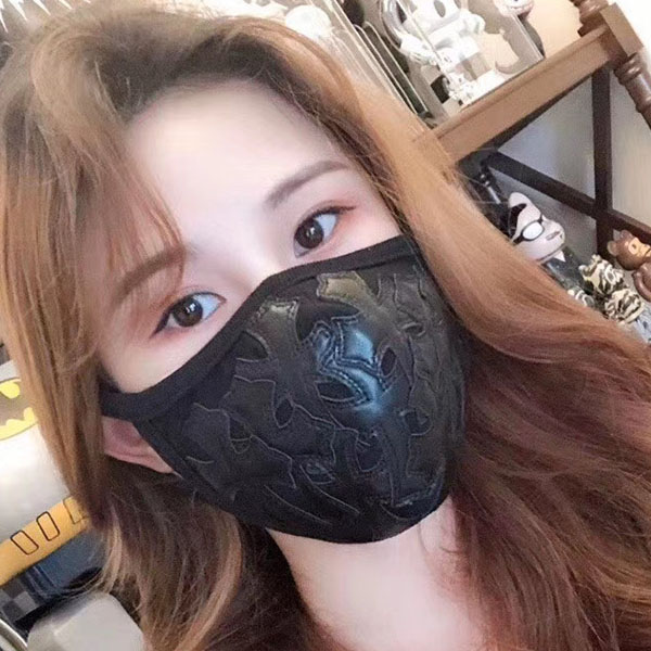 注目度抜群!クロムハーツ スーパーコピーN級品 Cemetery Cross Face mask マスク