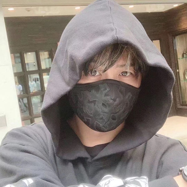 注目度抜群!クロムハーツ スーパーコピーN級品 Cemetery Cross Face mask マスク