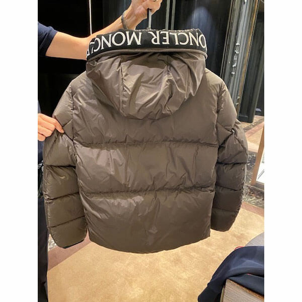 モンクレール 偽物ダウンジャケット  新色ダウン 21-22AW MONTCLA 0911B56900C030082Q