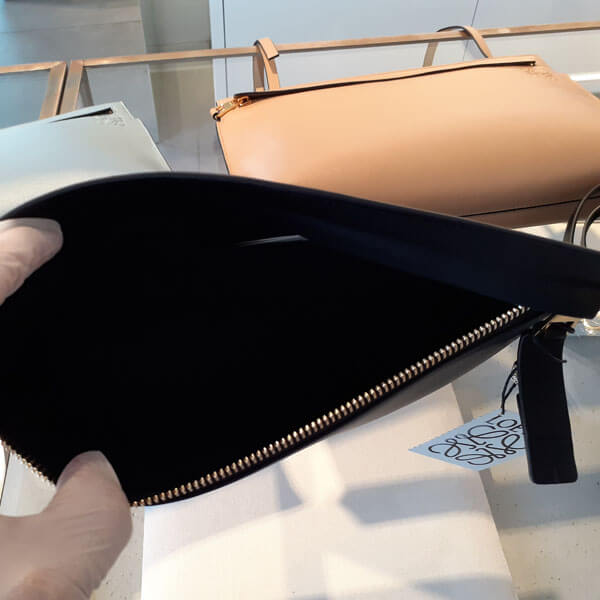 ロエベ クラッチバッグ コピー T Pouch Bag 送料込み!126.57.R77