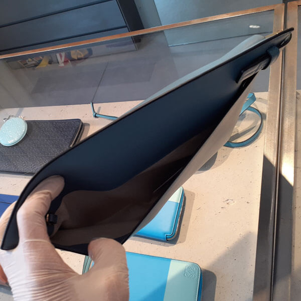 ロエベ クラッチバッグ コピー T Pouch Bag 送料込み!126.57.R77