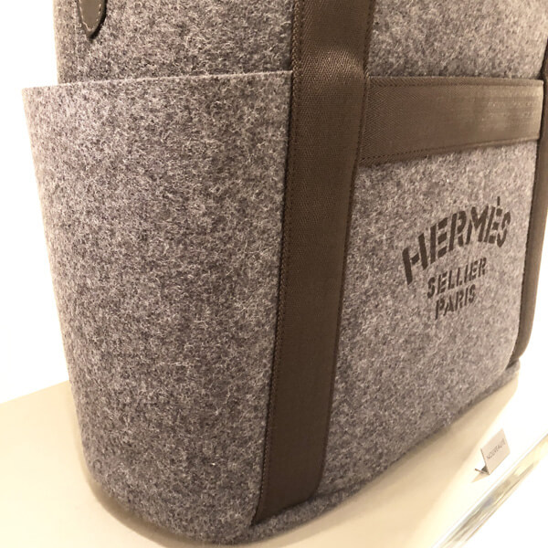 SAUT エルメス トートバッグ 偽物 AU GRAND PALAIS 2020 SAC de PANSAGE"GROOM"Feutre