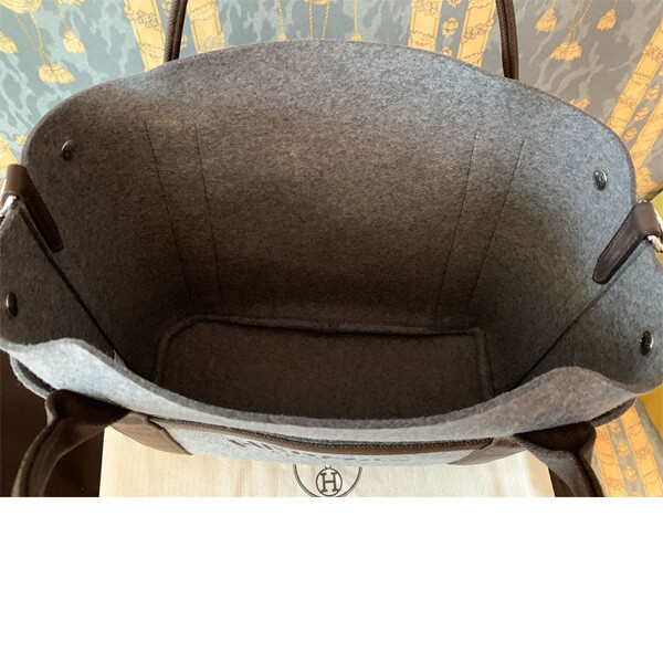 SAUT エルメス トートバッグ 偽物 AU GRAND PALAIS 2020 SAC de PANSAGE"GROOM"Feutre