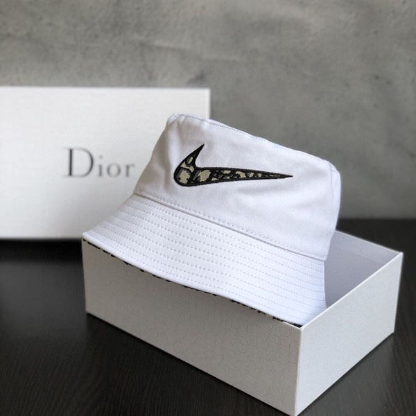 ナイキ ディオール キャップ ディオール Jordan Wings Bucket Hat 超激レア Air ディオール