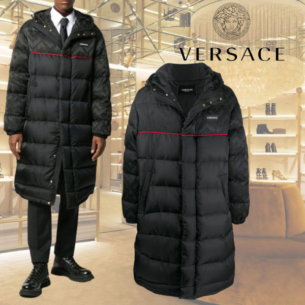 【21AW】★VERSACE ヴェルサーチ★グレカプリント パデッドコート(ブラック)
