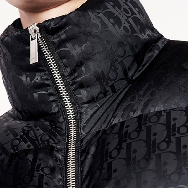 先行発売!ディオール OBLIQUE スタンドカラー ダウンジャケット 4color