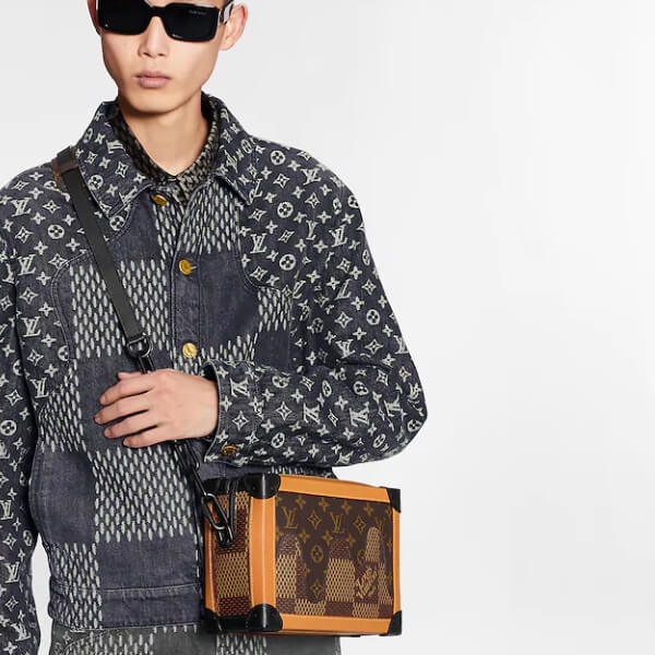 ルイヴィトン nigo 偽物 ショルダーバッグ ソフトトランクバッグ