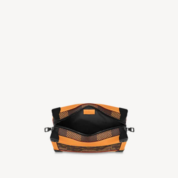 ルイヴィトン nigo 偽物 ショルダーバッグ ソフトトランクバッグ