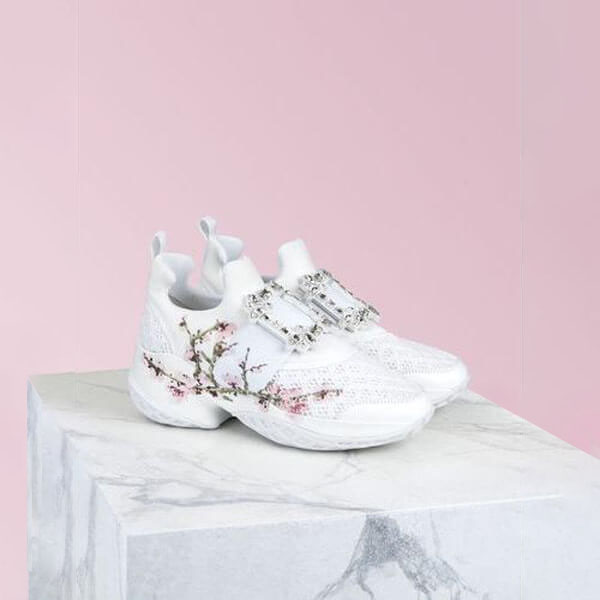 Roger Vivier 偽物 クリスタルバックル付き 花柄 Viv Run スニーカー 21030921
