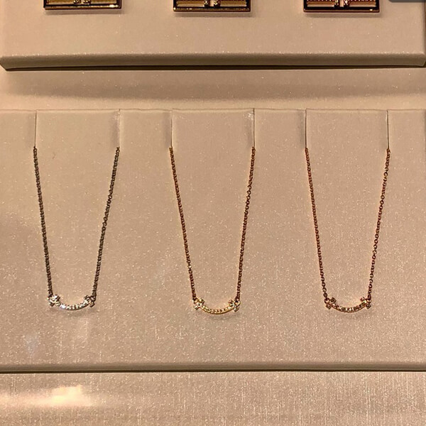 ティファニー T スマイル ペンダント with diamonds (マイクロ)コピー
