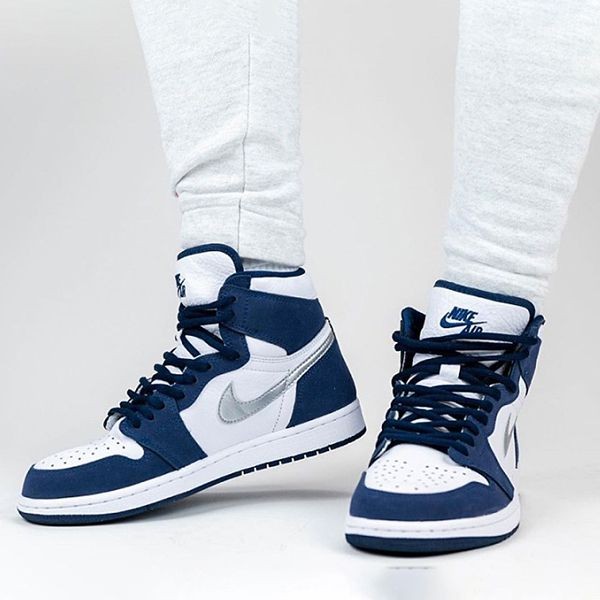 希少!ナイキ エアジョーダン1 RETRO HIGH OG GS MIDNIGHT NAVY CO.JP DC1788-100