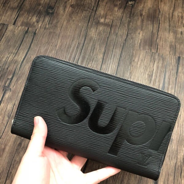 世界中で大人気!!ルイヴィトンスーパーコピー シュプリーム ジッピーオーガナイザー エピ 黒 M67723 箱のラッピング 限定