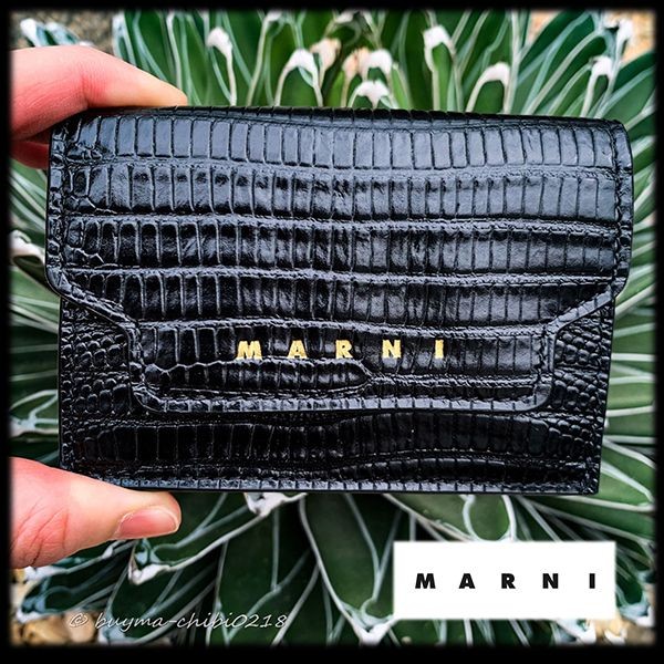 希少!! マルニ 三つ折り ミニ財布 パイソン 偽物 【追跡付】