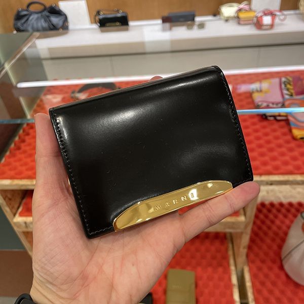 大人気☆マルニ カーフスキン 二つ折り ミニ財布コピー PFMO0040Y0LV45500N99
