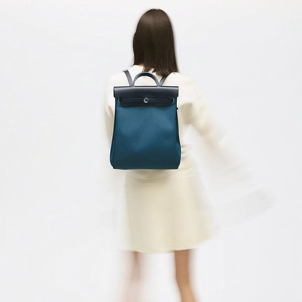 定番人気♪エルメス♪バックパックコピー Herbag バックジップチルト キャンバスH077671CKAI