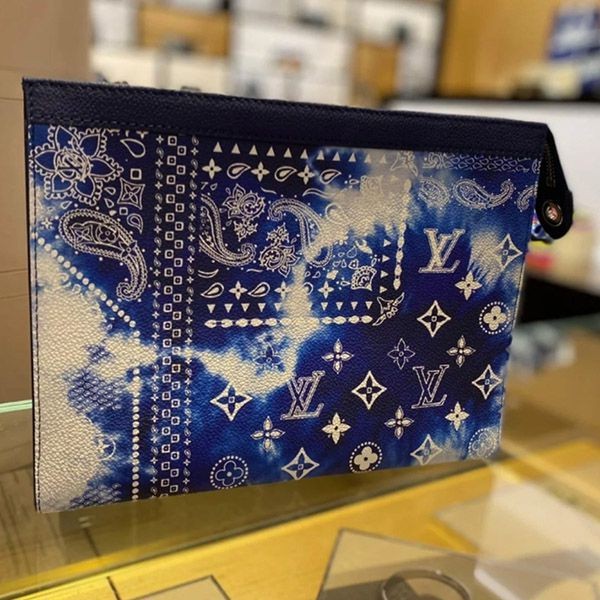 完売前に★ルイヴィトン ポシェット・ボヤージュ ブルー 偽物 M81442