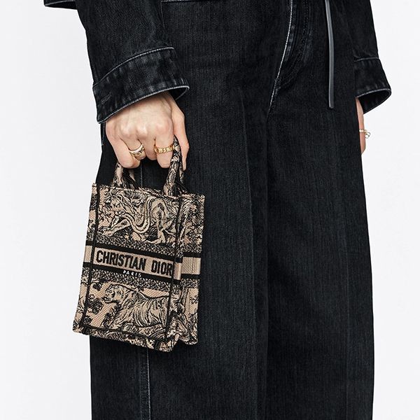 先取り!★ディオール BOOK TOTE ミニ フォンバッグ 偽物トワルドゥジュイ 即納 2色 S5555CRGO_M928