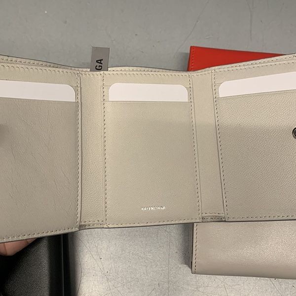 バレンシアガ エンべループミニウォレット*各色日本未入荷