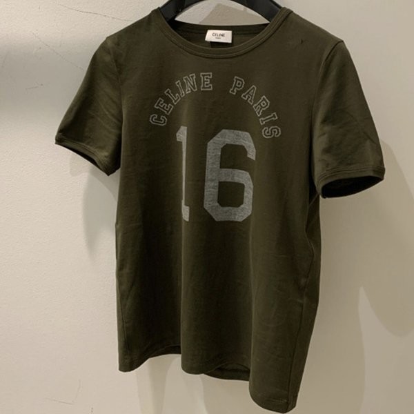 セリーヌロゴTシャツ コピー 【VIPセールで奇跡!即発送】