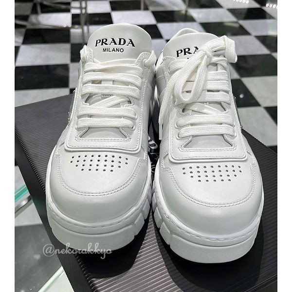 口コミで高評価！プラダ メンズレザースニーカー コピー Leather sneakers送料込