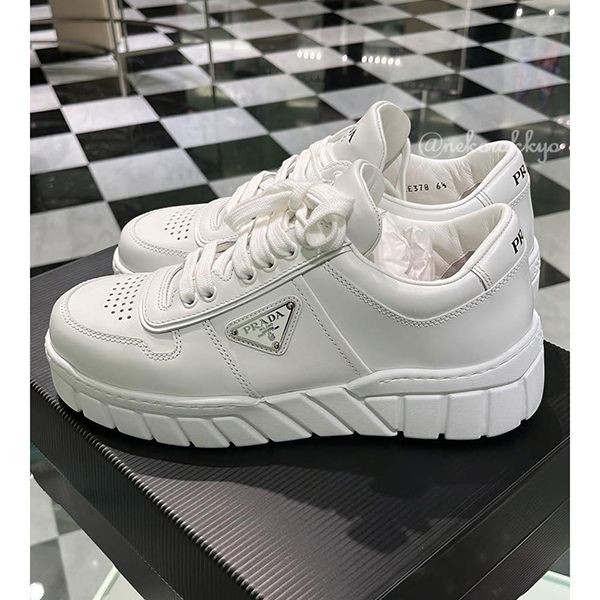 口コミで高評価！プラダ メンズレザースニーカー コピー Leather sneakers送料込