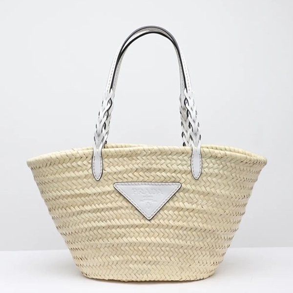 注目度抜群!プラダ かごバッグ 偽物WOVEN PALM X LEATHER トートバッグ★2色