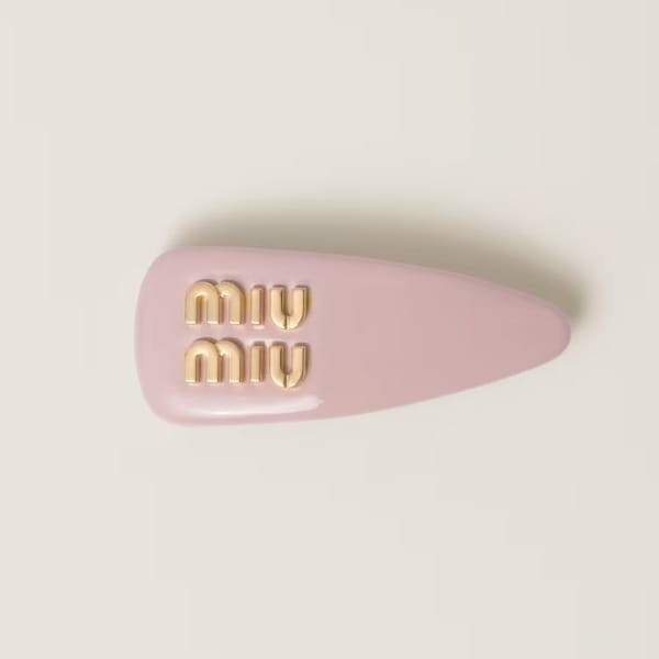 miumiu ヘアピン 偽物 パテントレザー ロゴ ミュウミュウ ヘアクリップ 偽物 全色