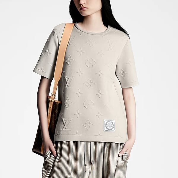 ルイヴィトン 3D モノグラム Tシャツ 偽物 2色 1AC0VD