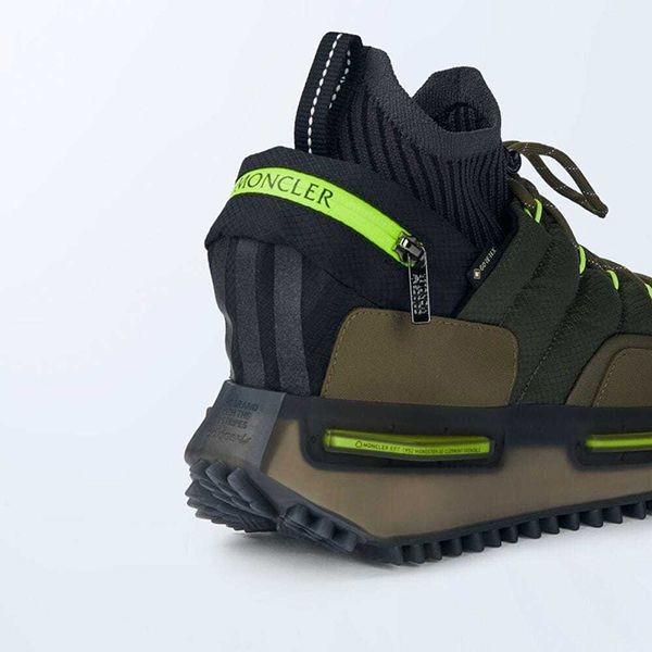 【モンクレール×アディダス 偽物】NMD ランニング スニーカー 最新のコラボ！I209S4M​0