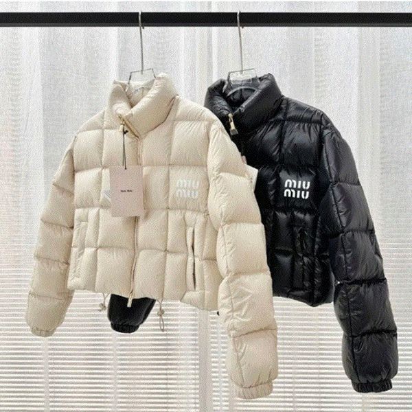 送料込●ミュウミュウ●今年流行りのショートクロップダウン 偽物●2色ML957