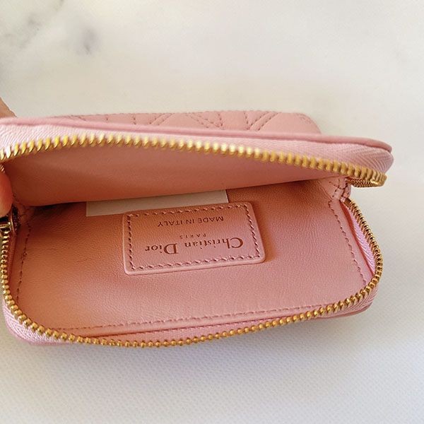 ディオール CARO LAVENDER ウォレット 偽物 ハート ミニ財布 S5177UNID
