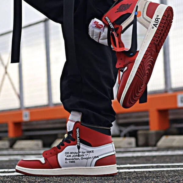 最高の履き心地 オフホワイト ナイキ 偽物 AIR MAX ブーツ AIR JORDAN 1 スーパーコピー AA3834-101
