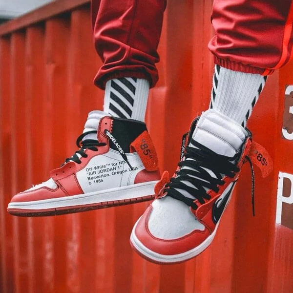 最高の履き心地 オフホワイト ナイキ 偽物 AIR MAX ブーツ AIR JORDAN 1 スーパーコピー AA3834-101