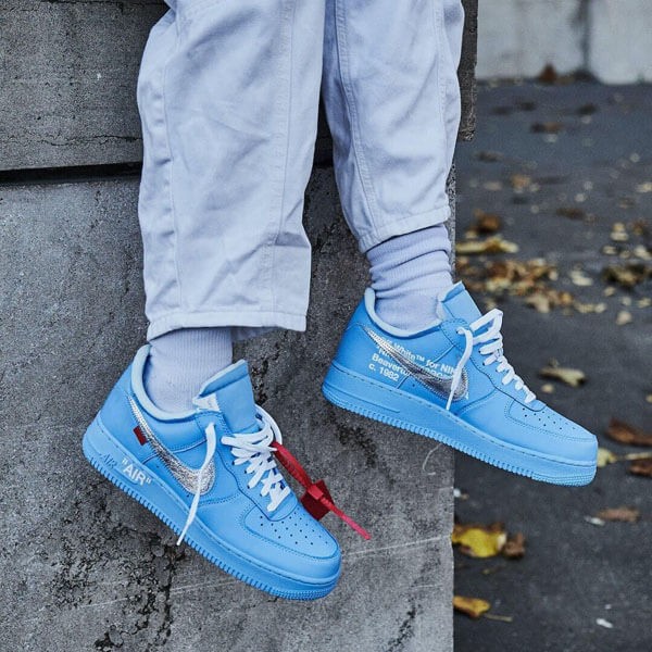 入手困難品！OFF WHITE ナイキ エアフォース1 偽物☆超限定♪ Air Force 1 Low スニーカー