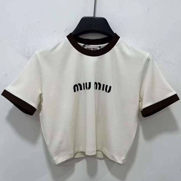 ミュウミュウ tシャツ 偽物 ロゴ クロップ T シャツ MJN427-133N-F0304