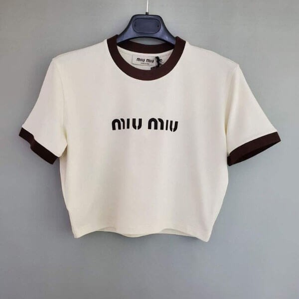 ミュウミュウ tシャツ 偽物 ロゴ クロップ T シャツ MJN427-133N-F0304