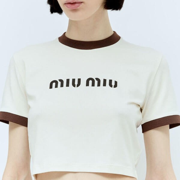 ミュウミュウ tシャツ 偽物 ロゴ クロップ T シャツ MJN427-133N-F0304